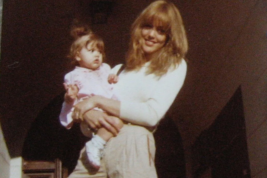 Cinematic Life: Maureen Dumont Kelly — Mother, Survivor, and the Threads That Tied a Family Together 1 Maureen Dumont Kelly