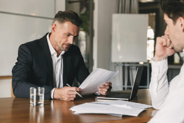 Reading Your Work Story How Lenders Evaluate Employment History and Income Proofs