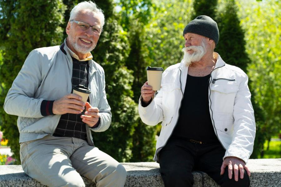 5 Best Adult Briefs Caregivers Trust For Daily And Overnight Use 3