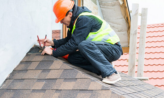 5 Financial Mistakes Homeowners Make When Hiring a Roofer in Atlanta