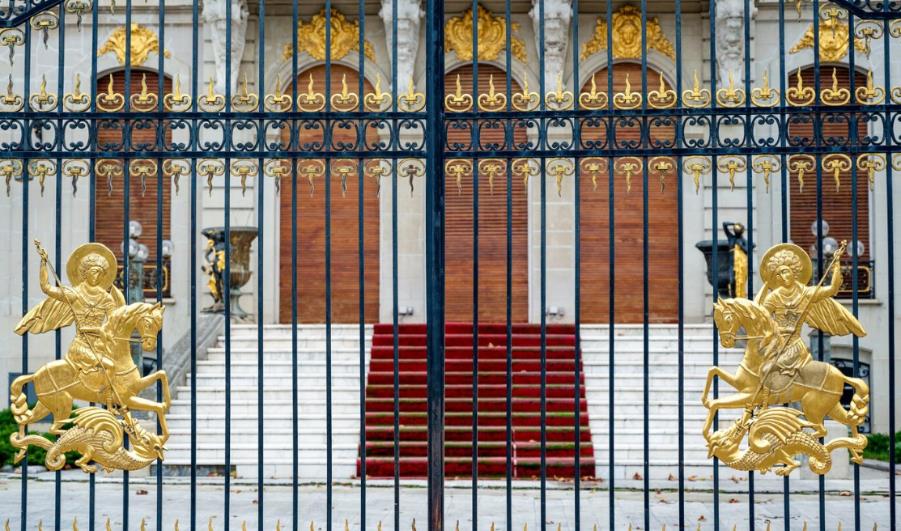 Why Steel Gates Offer Unmatched Durability And Security 2