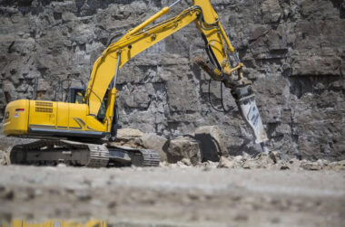 5 Tips To Choose Heavy Duty Breaking Equipment