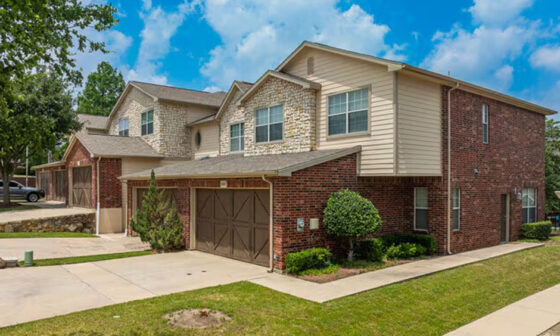 Finding the Ideal 2 Bedroom Townhomes for Rent in Your Area