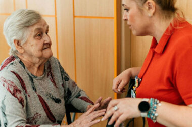 Questions to Ask Before Hiring a Caregiver Agency Near Me