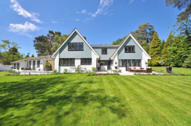 The Benefits of Using a Dumpster Rental for Home Renovations