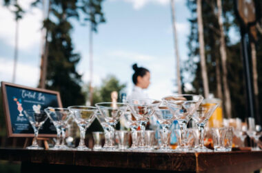 What to Know About Bar Services for Outdoor Events