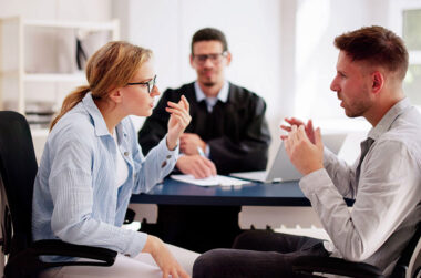 How Do Professional Advisors Support Collaborative Divorce Financial Planning for Couples