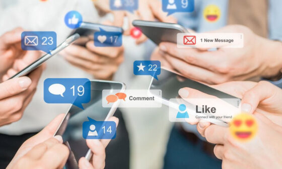 How Online Chat is Redefining Communication Norms