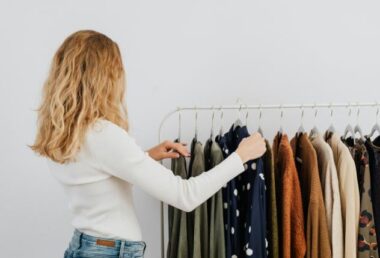 The Everyday Mistakes That Slowly Ruin Casual Clothes
