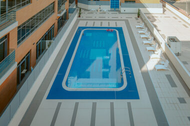 Common Swimming Pool Construction Problems and How Homeowners Can Avoid Them
