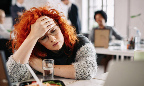 3 Workplace Problems People Try to Solve Alone