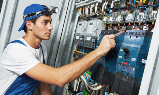 How Electrician Apprenticeship Programs Prepare Future Electrical Contractors in Cincinnati