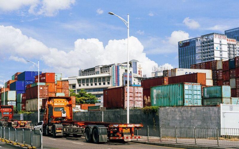 How Port Congestion and Inland Transport Shape Your Supply Chain