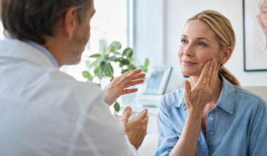 Choosing a Qualified Surgeon for Your Facelift Procedure