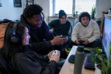 How to Build Healthy Gaming Communities